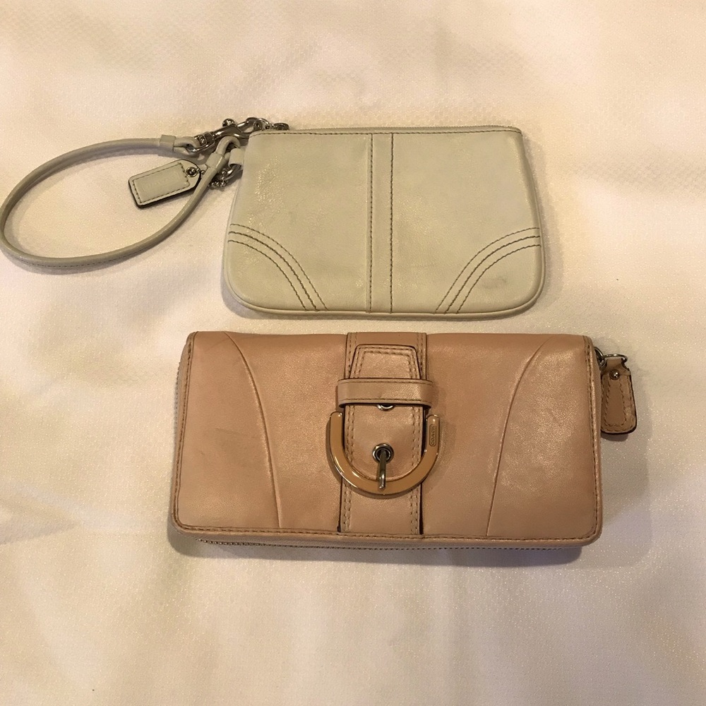 Bundle Coach Shell Pink Wallet and Wristlet Cream Leather